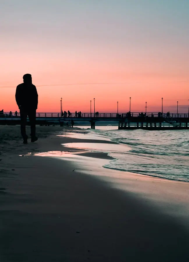 files/walk-sunset-colors-random-man-who-walked-my-photo-made-more-beautiful-216031587.webp